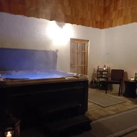 Alpehytte Zur Wildrose Mit Sauna Und Whirlpool Freyung