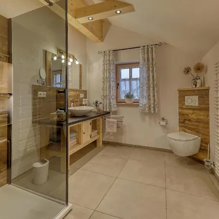 Zur Wildrose Mit Sauna Und Whirlpool * Freyung