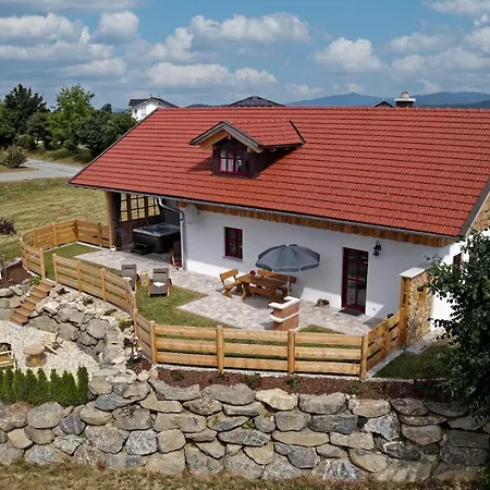 Zur Wildrose Mit Sauna Und Whirlpool *